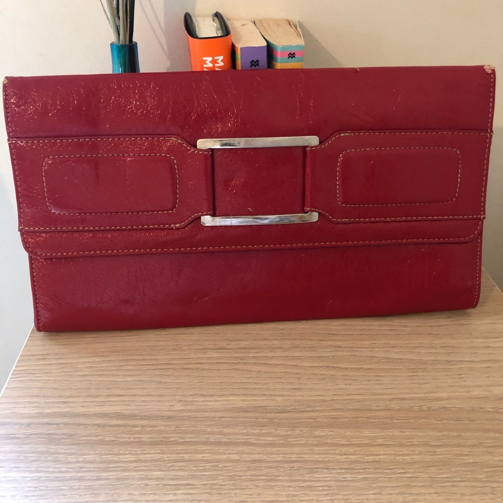 Long red clutch
